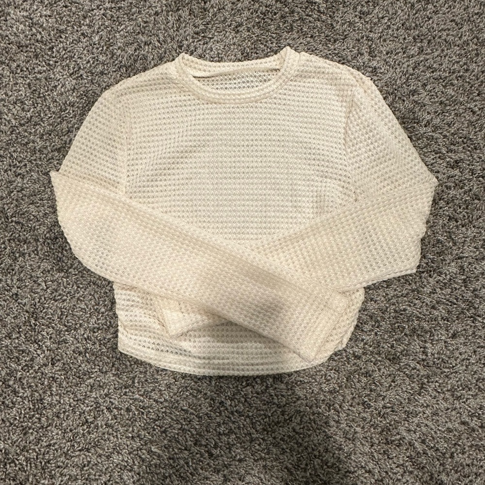 Mesh pattern long sleeve shirt